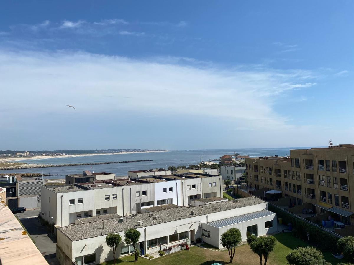 Front With Rooftop * Vila do Conde