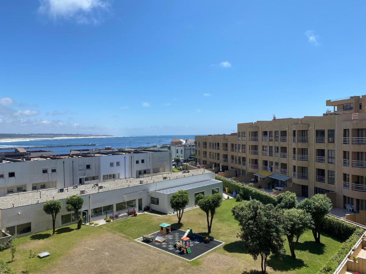 Front With Rooftop * Vila do Conde